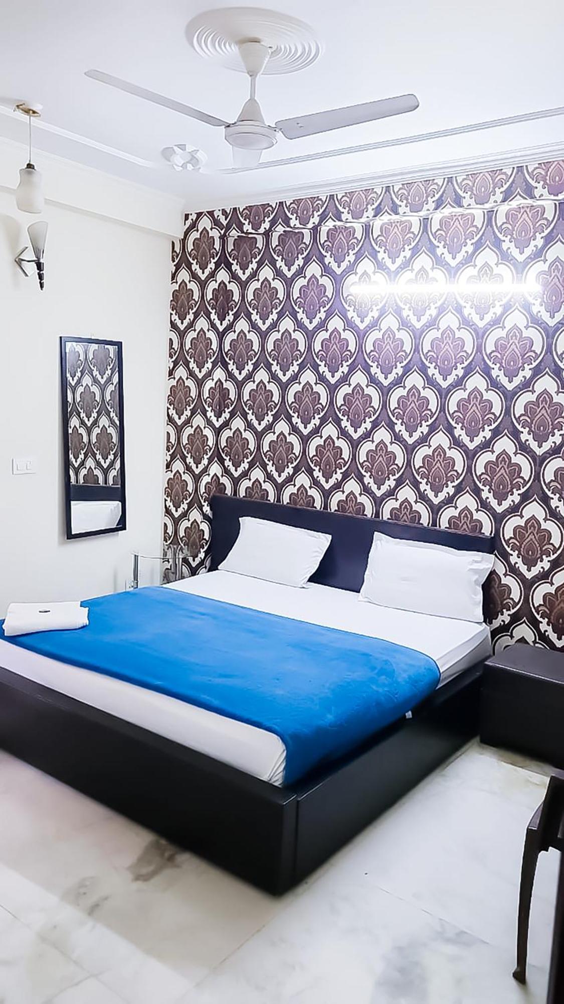 Deluxe Room In Cr Park Nuova Delhi Esterno foto